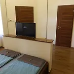 Frank & Fang Apartments Mk7