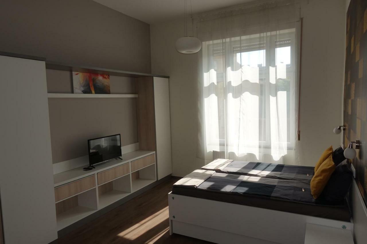 Frank & Fang Mk7 Apartman